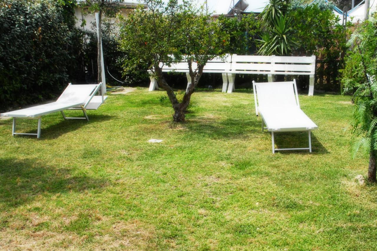 Hotel Marechiaro Paestum Extérieur photo